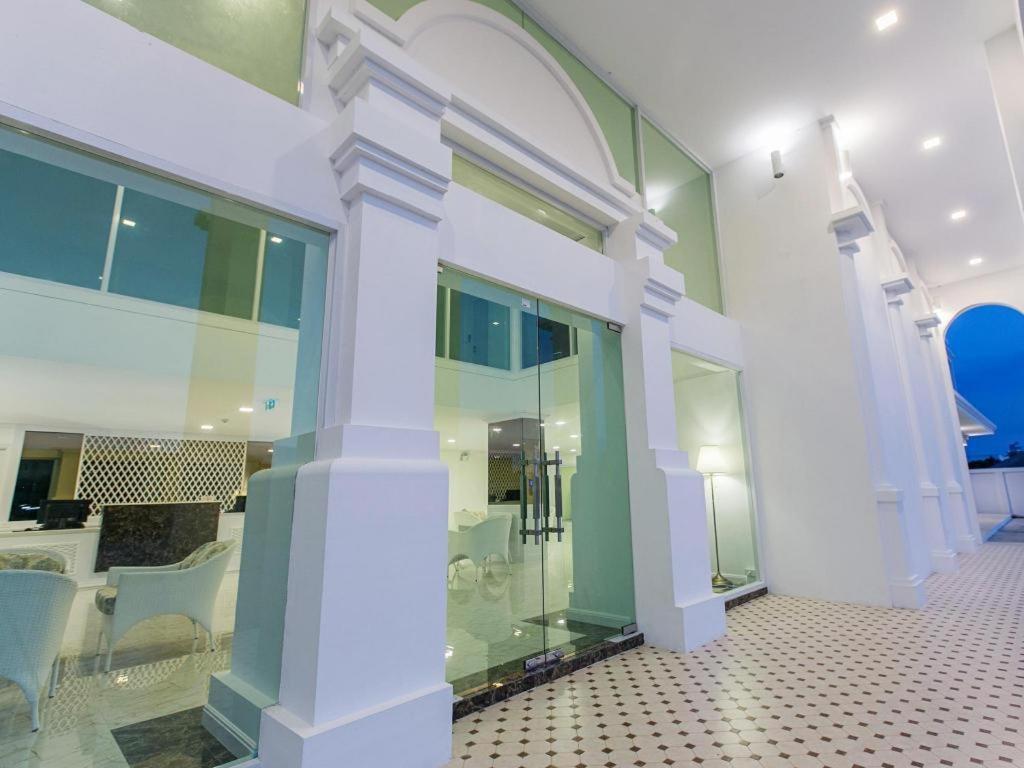 B2 Hua Hin Premier Hotel Esterno foto